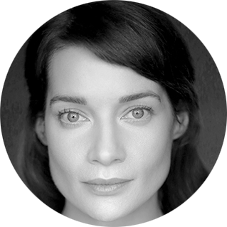 Stella S Locutora2 |