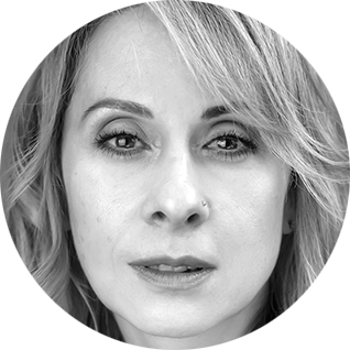 Benedetta F Locutora |