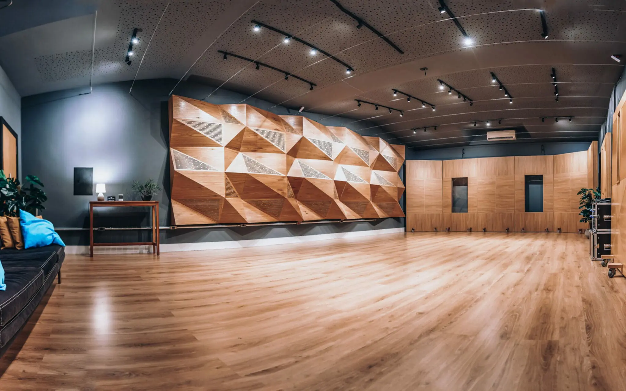 _MG_6242-Pano Estúdio de gravação de podcast e locução, Loc On Demand. São Paulo.