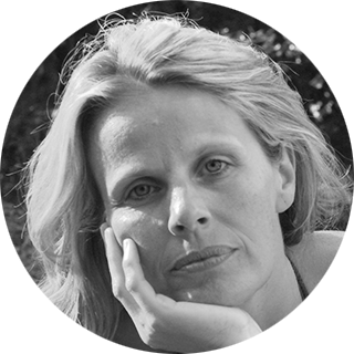 Beatrice M Locutora2 |