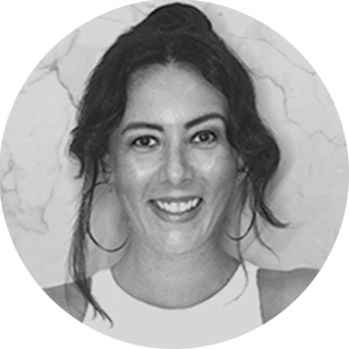 Amália M. | Loc On Demand Amalia M Locutora |