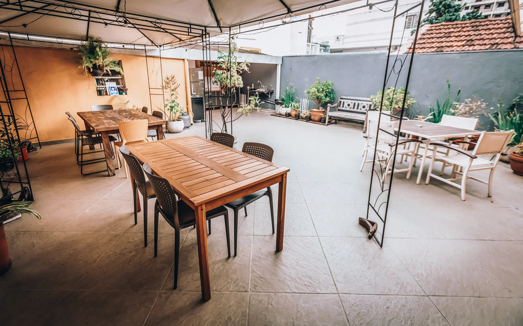 _MG_8152 MG 8152 | CONHEÇA OS NOSSOS ESTÚDIOS QUE TAL A GENTE TOMAR UM CAFÉ? AGENDAMENTO +55 11 96088-8681 estudio@jacarandaaudio.com Rua Senador Felicio dos Santos 312B Liberdade, São Paulo, Brasil