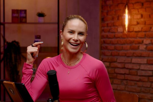 EP-01- TEMP2- Running- Caffeine Army - Master_V2.00_01_19_03.Still002